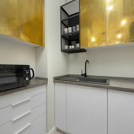 Dwupietrowy Dla 7 Osob Z Ogrodkiem By Renters * Warsaw