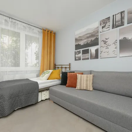 Dwupietrowy Dla 7 Osob Z Ogrodkiem By Renters