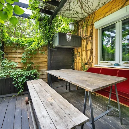 Rustic Magic Two-storey With Garden By Renters Varšava