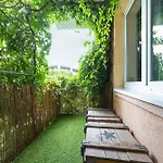 Lägenhet Rustic Magic Two-storey With Garden By Renters